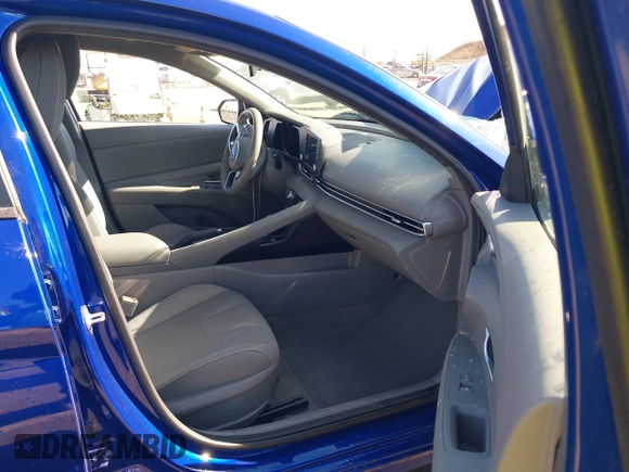 2023 Hyundai Elantra SEL with VIN 5NPLM4AG7PH092158, listed as a IAAI auction lot 42528724 with 29,094 mi miles and . Bid and sale history available at DreamBid. Image 5.