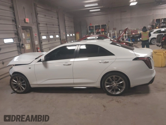 2020 Cadillac CT4 Sport z VIN 1G6DG5RK9L0131773, wystawiony jako IAAI lot #41810511 z przebiegiem 28 308 mil mil oraz . Historia ofert i sprzedaży dostępna na DreamBid. Obrazek 15.
