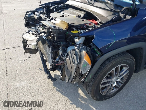 2020 Jeep Compass Latitude w/Sun/Safety Pkg with VIN 3C4NJCBB1LT224727, listed as a IAAI auction lot 41683813 with 36,107 mi miles. Bid and sale history available at carsss.com. Image 6.