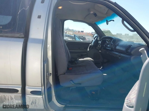 1998 Dodge Ram 1500 with VIN 1B7HF16Y2WS556490, listed as a IAAI auction lot 41734400 with 218,082 mi miles. Bid and sale history available at carsss.com. Image 5.