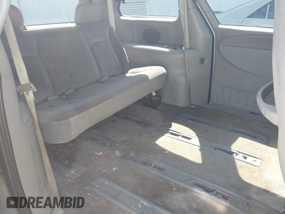 2003 Dodge Caravan SE with VIN 1D4GP253X3B101552, listed as a IAAI auction lot 42007148 with 278,745 mi miles. Bid and sale history available at carsss.com. Image 8.