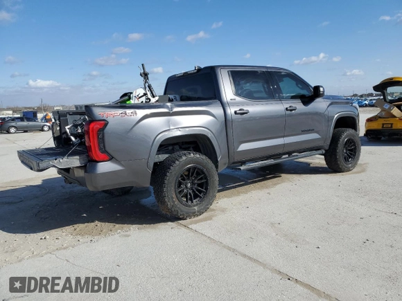 2022 Toyota Tundra 4WD SR5 with VIN 5TFLA5DB7NX030811, listed as a Copart auction lot 47787355 with 56,964 mi miles and Salvage Title. Bid and sale history available at carsss.com. Image 3.