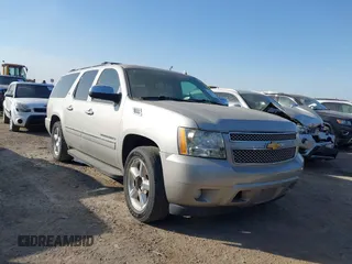 2009 Chevrolet Suburban LTZ with VIN 1GNFC36079R154425, listed as a IAAI auction lot 41827144 with 282,999 mi miles and . Bid and sale history available at DreamBid. Image 1.