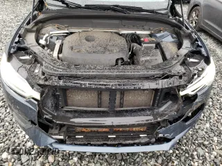 2019 Volvo XC60 Momentum with VIN LYV102RK0KB298964, listed as a Copart auction lot 54860385 with 83,143 mi miles and Salvage title. Bid and sale history available at DreamBid. Image 12.