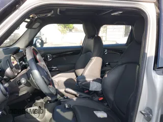 2019 MINI Hardtop 4 Door Cooper S with VIN WMWXU3C54K2H88672, listed as a IAAI auction lot 42227589 with 6,203 mi miles and . Bid and sale history available at DreamBid. Image 20.