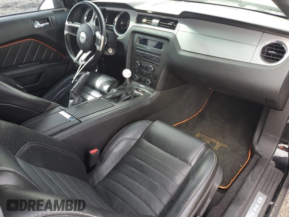 2010 Ford Mustang GT with VIN 1ZVBP8CH8A5119369, listed as a Copart auction lot 53028195 with 132,124 mi miles and Salvage Title. Bid and sale history available at carsss.com. Image 8.