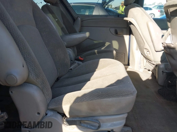 2004 Dodge Grand Caravan with VIN 2D4GP74L54R505439, listed as a IAAI auction lot 41977632 with 166,253 mi miles and . Bid and sale history available at DreamBid. Image 8.
