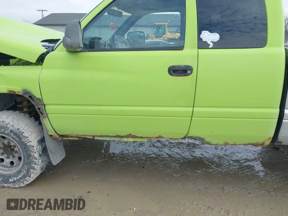 1997 Dodge 2500 with VIN 3B7KF23Z2VM513042, listed as a IAAI auction lot 41662680 with 200,001 mi miles and . Bid and sale history available at DreamBid. Image 14.