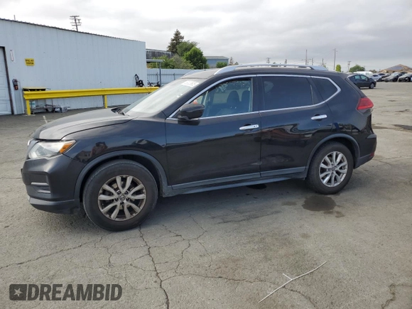 2017 Nissan Rogue SV z VIN KNMAT2MT2HP551545, wystawiony jako Copart lot #53003605 z przebiegiem 164 274 mil mil oraz Szkoda całkowita • Salvage title. Historia ofert i sprzedaży dostępna na DreamBid. Obrazek 1.