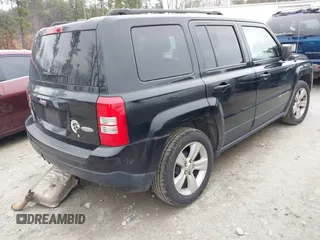 2017 Jeep Patriot Latitude with VIN 1C4NJPFB0HD183103, listed as a IAAI auction lot 41542578 with 131,876 mi miles and . Bid and sale history available at DreamBid. Image 4.