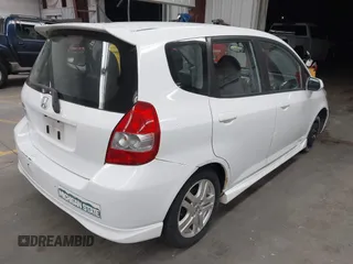 2007 Honda Fit Sport with VIN JHMGD38677S028159, listed as a IAAI auction lot 41960438 with 164,212 mi miles. Bid and sale history available at carsss.com. Image 4.