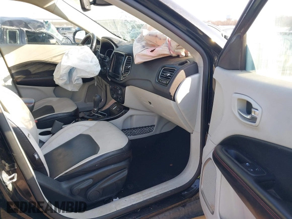 2020 Jeep Compass Limited with VIN 3C4NJCCB9LT187666, listed as a IAAI auction lot 41777761 with 80,129 mi miles and . Bid and sale history available at DreamBid. Image 5.