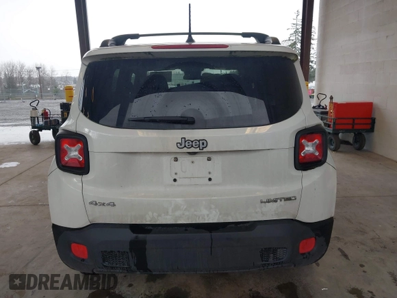 2015 Jeep Renegade Latitude with VIN ZACCJBBH7FPB51994, listed as a IAAI auction lot 41658051 with 95,580 mi miles. Bid and sale history available at carsss.com. Image 17.