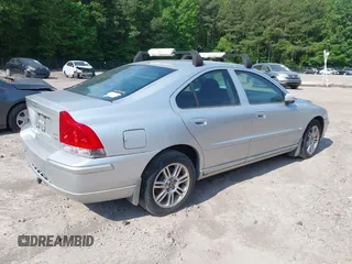 2006 Volvo S60 2.5T with VIN YV1RH592762506742, listed as a IAAI auction lot 41548377 with 320,211 mi miles. Bid and sale history available at carsss.com. Image 4.