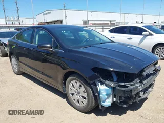 2019 Ford Fusion S with VIN 3FA6P0G7XKR268202, listed as a IAAI auction lot 41888115 with 71,718 mi miles and . Bid and sale history available at carsss.com. Image 1.