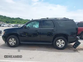 2012 Chevrolet Tahoe LS с VIN 1GNSCAE08CR264685, выставлен на аукционе IAAI как лот 42357932 с пробегом 188 923 миль миль и . История ставок и продаж доступна на DreamBid. Изображение 14.