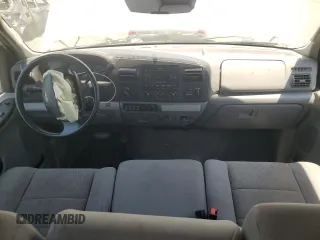 2006 Ford F-250 XL z VIN 1FTSX21P86EC90074, wystawiony jako Copart lot #62201065 z przebiegiem 96 051 mil mil oraz Szkoda całkowita • Salvage title. Historia ofert i sprzedaży dostępna na DreamBid. Obrazek 8.