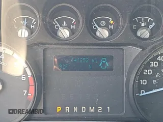2015 Ford F-250 XLT z VIN 1FT7X2B61FEC57669, wystawiony jako IAAI lot #42430375 z przebiegiem 141 252 mil mil oraz . Historia ofert i sprzedaży dostępna na DreamBid. Obrazek 34.