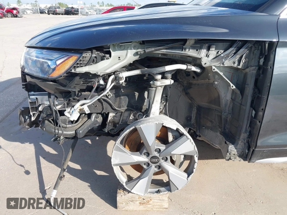 2023 Audi Q5 Premium Plus with VIN WA1BBAFY4P2112508, listed as a IAAI auction lot 40892423 with 24,492 mi miles and . Bid and sale history available at DreamBid. Image 19.