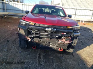 2024 Chevrolet Colorado 4WD Z71 with VIN 1GCPTDEK9R1128882, listed as a Copart auction lot 44118785 with 13,645 mi miles and Salvage Title. Bid and sale history available at carsss.com. Image 5.