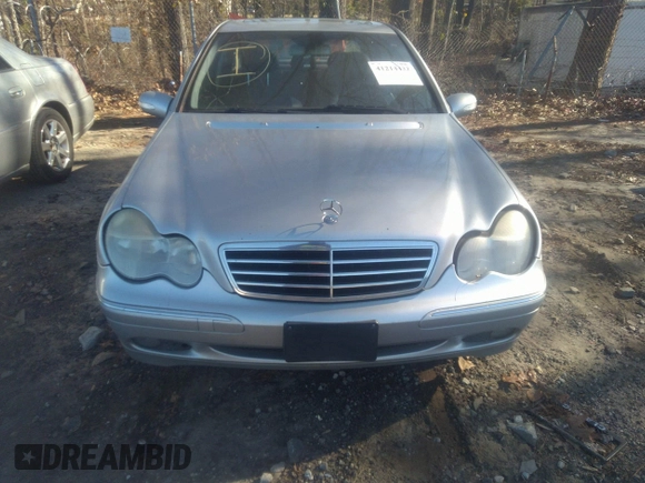 2005 Mercedes-Benz C 320 с VIN WDBRF64J85F666828, выставлен на аукционе IAAI как лот 41214432 с пробегом 269 425 миль миль и . История ставок и продаж доступна на DreamBid. Изображение 10.