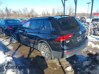 2021 Volkswagen Tiguan S with VIN 3VV0B7AXXMM118642, listed as a IAAI auction lot 41265544 with 35,410 mi miles. Bid and sale history available at carsss.com. Image 3.