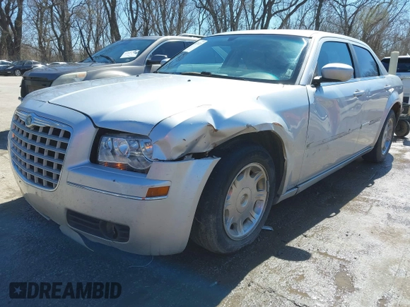 2006 Chrysler 300 Touring with VIN 2C3KA53G96H109576, listed as a IAAI auction lot 41837473 with 149,438 mi miles. Bid and sale history available at carsss.com. Image 6.