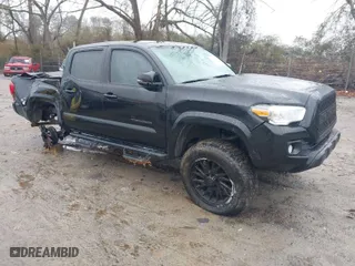 2022 Toyota Tacoma 2WD SR5 with VIN 3TMAZ5CN4NM181817, listed as a IAAI auction lot 41417831 with NaN miles. Bid and sale history available at carsss.com. Image 1.