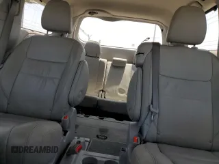 2018 Toyota Sienna XLE Auto Access Seat with VIN 5TDYZ3DC2JS915820, listed as a Copart auction lot 62130445 with 146,607 mi miles and Salvage title. Bid and sale history available at DreamBid. Image 10.