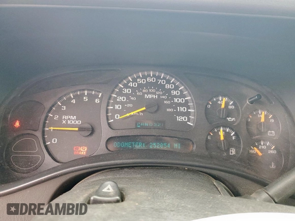 2004 Chevrolet Tahoe LS with VIN 1GNEC13V64R284026, listed as a Copart auction lot 50951815 with 252,054 mi miles and Salvage Title. Bid and sale history available at carsss.com. Image 9.