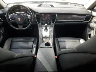 2011 Porsche Panamera z VIN WP0AA2A7XBL014899, wystawiony jako Copart lot #51489215 z przebiegiem 112 585 mil mil oraz Szkoda całkowita • Salvage title. Historia ofert i sprzedaży dostępna na DreamBid. Obrazek 8.