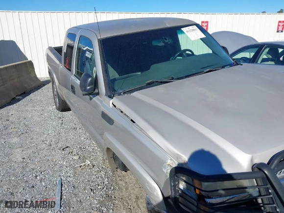 2005 Chevrolet Silverado 1500 Z71 with VIN 1GCEK19Z65Z170339, listed as a IAAI auction lot 41128863 with 250,826 mi miles. Bid and sale history available at carsss.com. Image 1.
