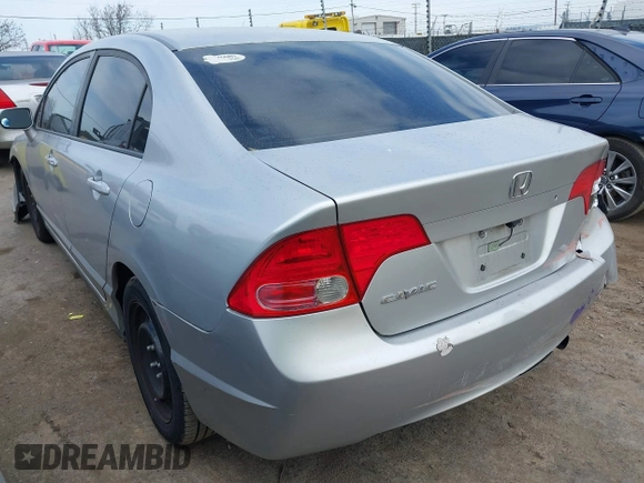 2008 Honda Civic LX z VIN 2HGFA16588H347830, wystawiony jako IAAI lot #41544521 z przebiegiem 175 166 mil mil oraz . Historia ofert i sprzedaży dostępna na DreamBid. Obrazek 3.