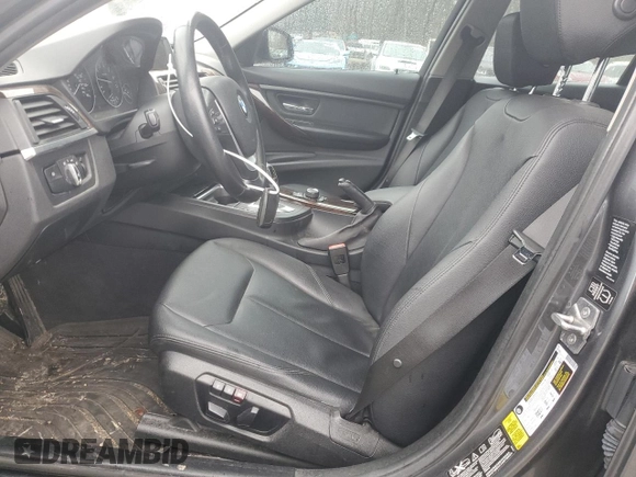 2015 BMW 3 Series 328i xDrive with VIN WBA3B5C53FF959424, listed as a Copart auction lot 51917885 with 215,814 mi miles and Clean title. Bid and sale history available at DreamBid. Image 7.