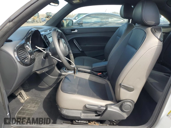 2015 Volkswagen Beetle Fleet Edition with VIN 3VWF17AT8FM647418, listed as a Copart auction lot 50605905 with 105,671 mi miles and Salvage Title. Bid and sale history available at DreamBid. Image 7.
