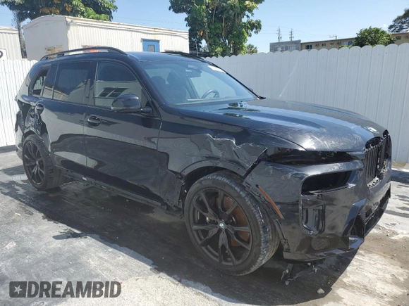 2024 BMW X7 xDrive40i with VIN 5UX23EM08R9V96201, listed as a Copart auction lot 44180435 with 6,809 mi miles and Salvage Title. Bid and sale history available at carsss.com. Image 4.