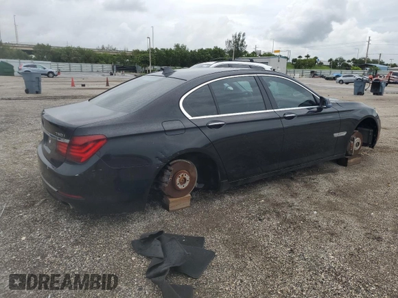 2013 BMW 7 Series 750i xDrive z VIN WBAYB6C53DC997908, wystawiony jako Copart lot #74759314 z przebiegiem Nie podano mil oraz Szkoda całkowita • Salvage title. Historia ofert i sprzedaży dostępna na DreamBid. Obrazek 3.