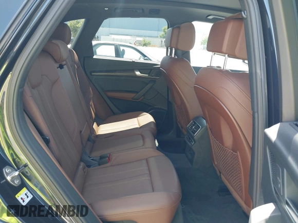 2018 Audi Q5 Prestige z VIN WA1CNAFY1J2199545, wystawiony jako IAAI lot #42342044 z przebiegiem 16 098 mil mil oraz . Historia ofert i sprzedaży dostępna na DreamBid. Obrazek 8.