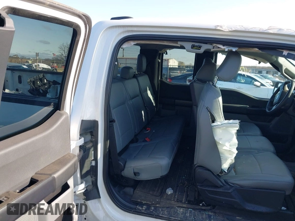2022 Ford F-150 XL z VIN 1FTEX1CB6NKD03039, wystawiony jako IAAI lot #41930263 z przebiegiem 13 391 mil mil oraz . Historia ofert i sprzedaży dostępna na DreamBid. Obrazek 8.