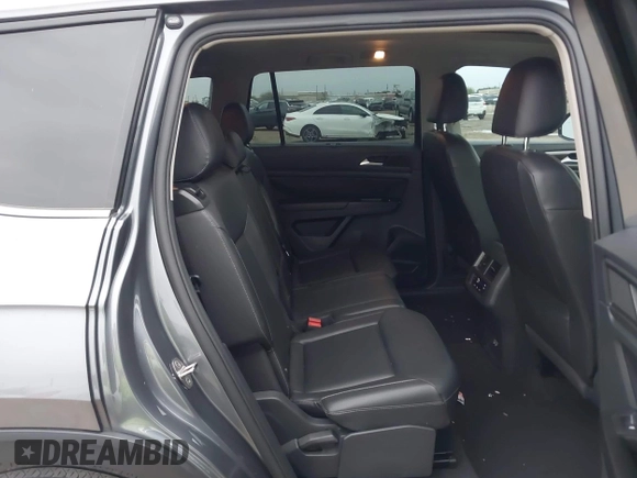 2020 Volkswagen Atlas SEL with VIN 1V2ER2CA6LC505201, listed as a IAAI auction lot 41335878 with 30,732 mi miles and . Bid and sale history available at DreamBid. Image 8.