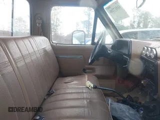 1987 Ford F-150 with VIN 1FTDF15Y2HNB10843, listed as a IAAI auction lot 41017280 with 25,203 mi miles. Bid and sale history available at carsss.com. Image 5.