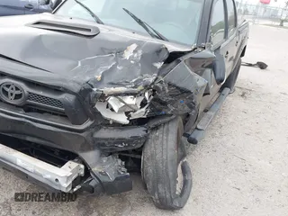2013 Toyota Tacoma with VIN 3TMMU4FN5DM052257, listed as a IAAI auction lot 41260265 with 121,882 mi miles. Bid and sale history available at carsss.com. Image 6.
