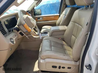 2008 Lincoln Navigator with VIN 5LMFU28508LJ12942, listed as a Copart auction lot 64409014 with 239,091 mi miles and Non Repairable. Bid and sale history available at carsss.com. Image 7.