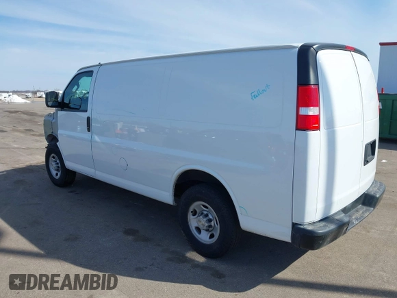 2020 Chevrolet Express Cargo Van with VIN 1GCWGAFP2L1274251, listed as a IAAI auction lot 41784672 with 77,356 mi miles. Bid and sale history available at carsss.com. Image 3.