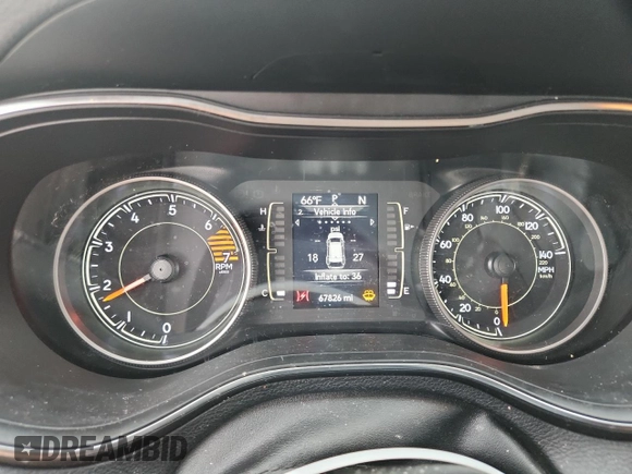 2019 Jeep Cherokee Latitude Plus with VIN 1C4PJLLB0KD333207, listed as a Copart auction lot 60720725 with 67,826 mi miles and Salvage title. Bid and sale history available at DreamBid. Image 9.