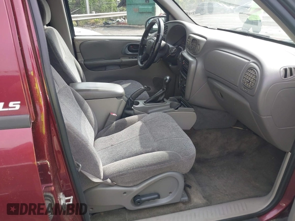 2004 Chevrolet TrailBlazer LS with VIN 1GNDT13S442394308, listed as a IAAI auction lot 42091473 with 214,669 mi miles and . Bid and sale history available at DreamBid. Image 5.