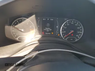 2017 Jeep Renegade Sport z VIN ZACCJAAB3HPF50167, wystawiony jako Copart lot #49672845 z przebiegiem 105 216 mil mil oraz Szkoda całkowita • Salvage title. Historia ofert i sprzedaży dostępna na DreamBid. Obrazek 9.