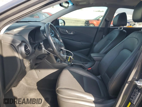 2020 Hyundai Kona Limited z VIN KM8K33A54LU434443, wystawiony jako Copart lot #88920045 z przebiegiem 108 000 mil mil oraz Szkoda całkowita • Salvage title. Historia ofert i sprzedaży dostępna na DreamBid. Obrazek 7.