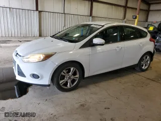 2013 Ford Focus SE with VIN 1FADP3K26DL165056, listed as a Copart auction lot 53264385 with 118,988 mi miles and Salvage Title. Bid and sale history available at carsss.com. Image 1.