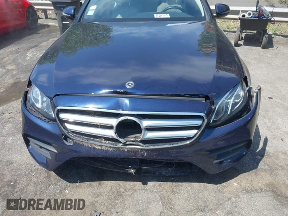 2018 Mercedes-Benz E-Class E 300 with VIN WDDZF4JBXJA369186, listed as a IAAI auction lot 42016149 with 59,360 mi miles. Bid and sale history available at carsss.com. Image 6.